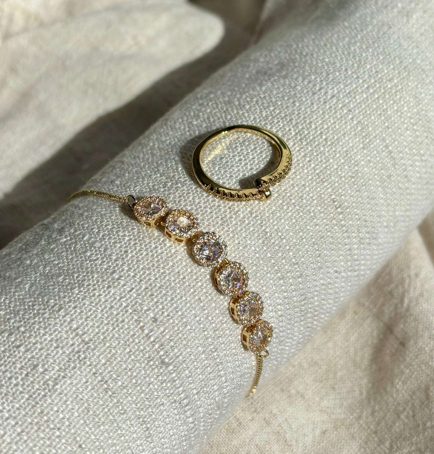 The ELLEN Set - Gold Bracelet & Ring