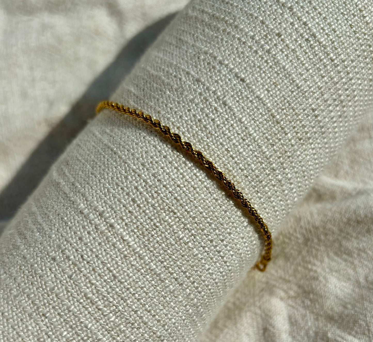 Gold Unisex Twist Bracelet